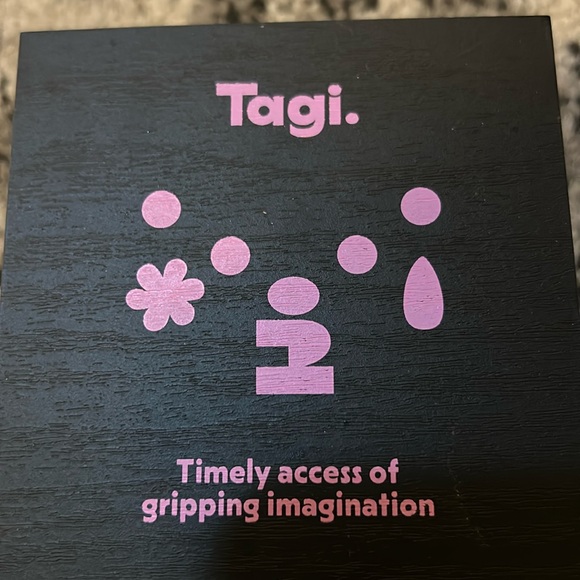 Tagi Star Shape Yellow Single Piece Hairclip - Picture 5 of 5